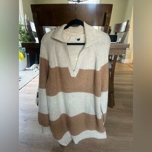 American Eagle Outfitters Beige and Cream V-Neck Sweater Dress
